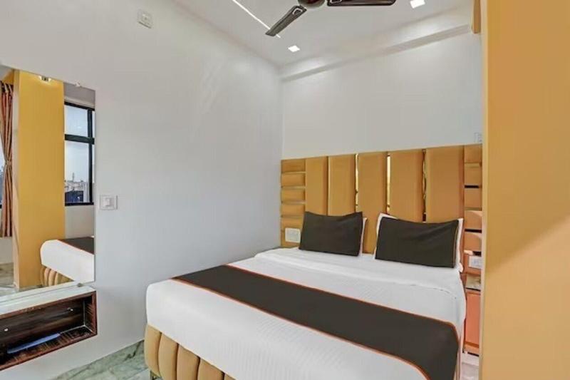 Hotel The Stay Lions image