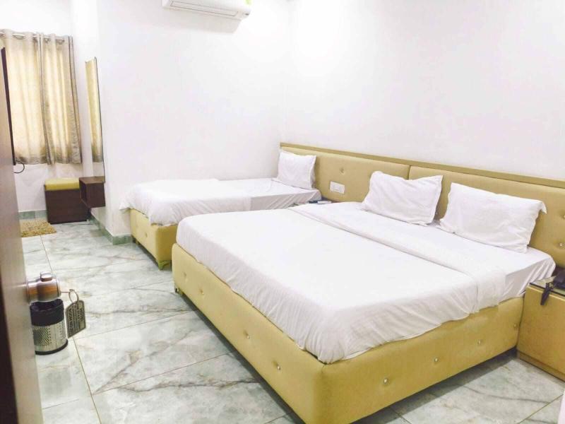Hotel The Stay Lions image