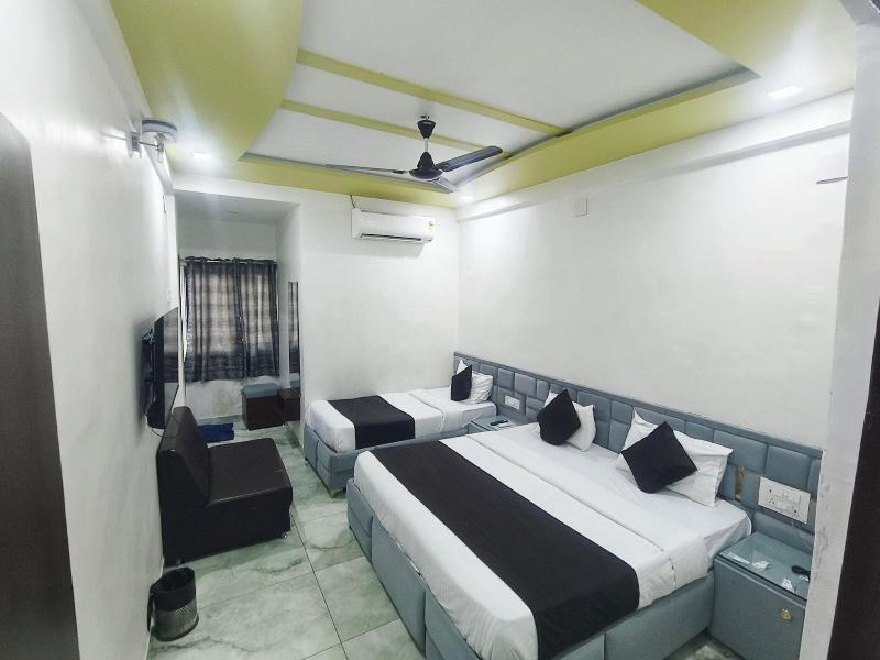 Hotel The Stay Lions image