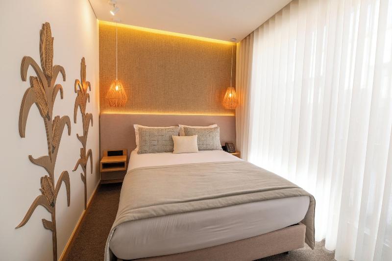 Favaios Aldeia Resort image