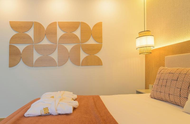 Favaios Aldeia Resort image