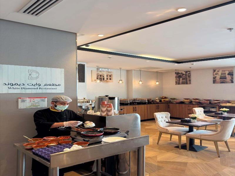 White Diamond Hotel Sari
