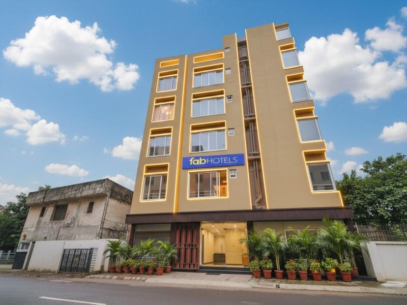Fabhotel Samotel — exterior view