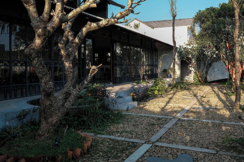 De Hua Space image