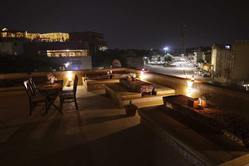 Hotel Garh Meera image