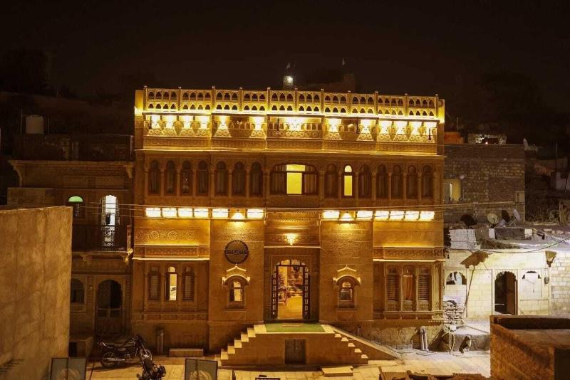 Hotel Garh Meera image