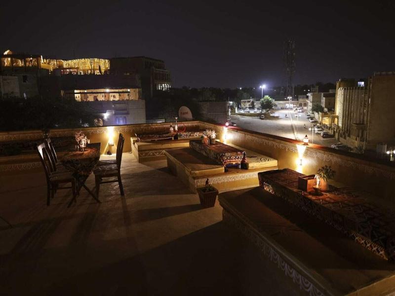 Hotel Garh Meera image