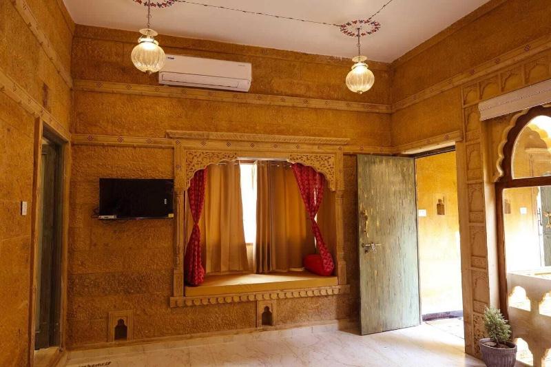 Hotel Garh Meera image