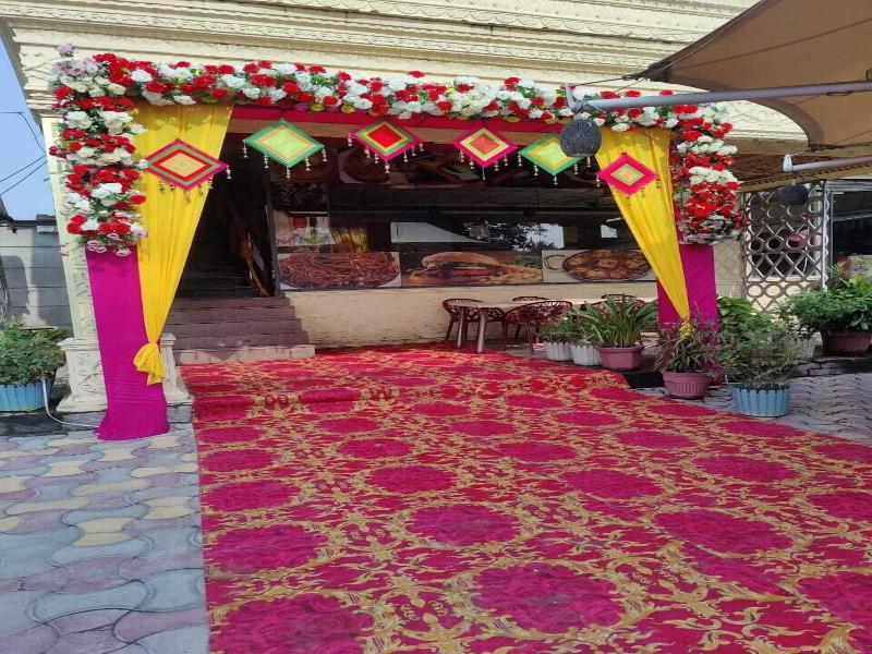 Deepak Hotel — general view