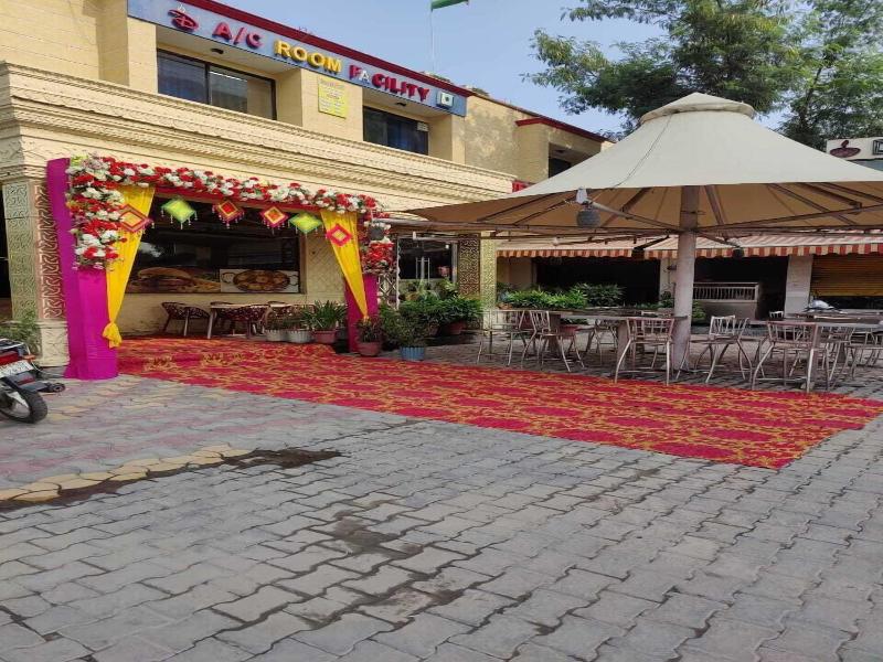 Deepak Hotel — general view