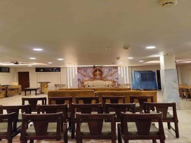 Deepak Hotel