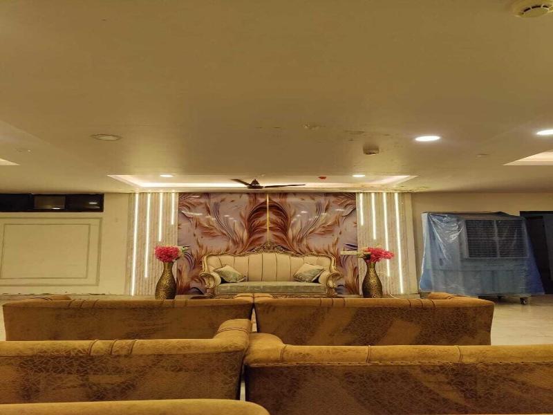 Deepak Hotel