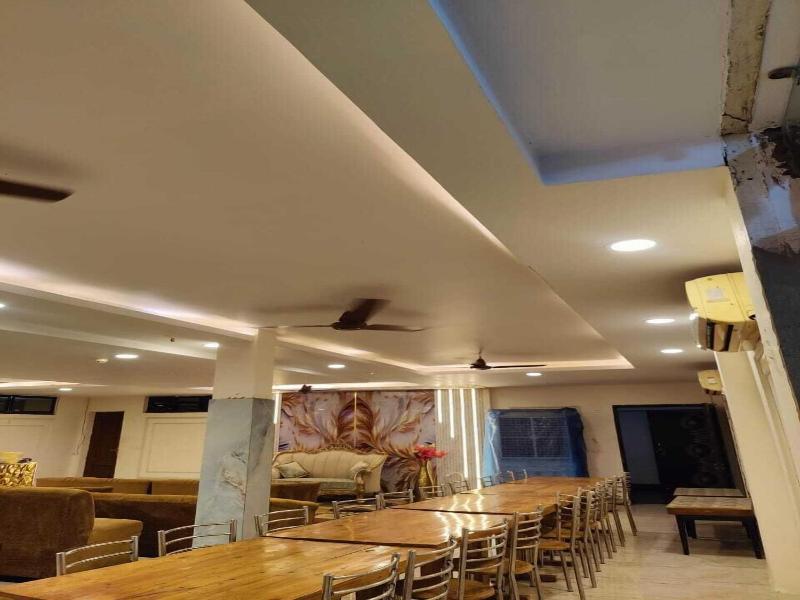Deepak Hotel