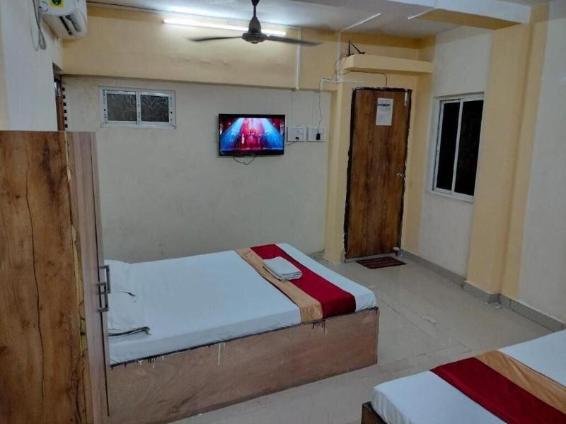 Sapphire Guest House image
