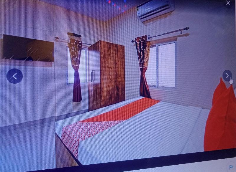Sapphire Guest House image