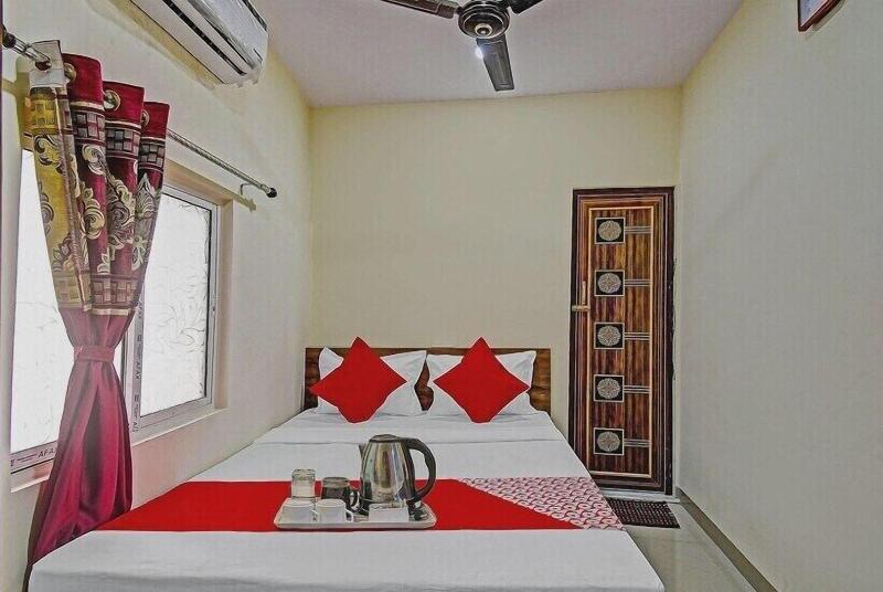 Sapphire Guest House image