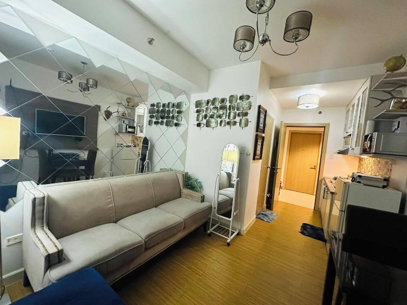 Affordable Stays In Taguig Near Bgc image