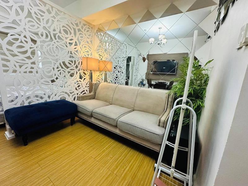 Affordable Stays In Taguig Near Bgc image