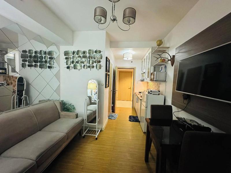 Affordable Stays In Taguig Near Bgc image