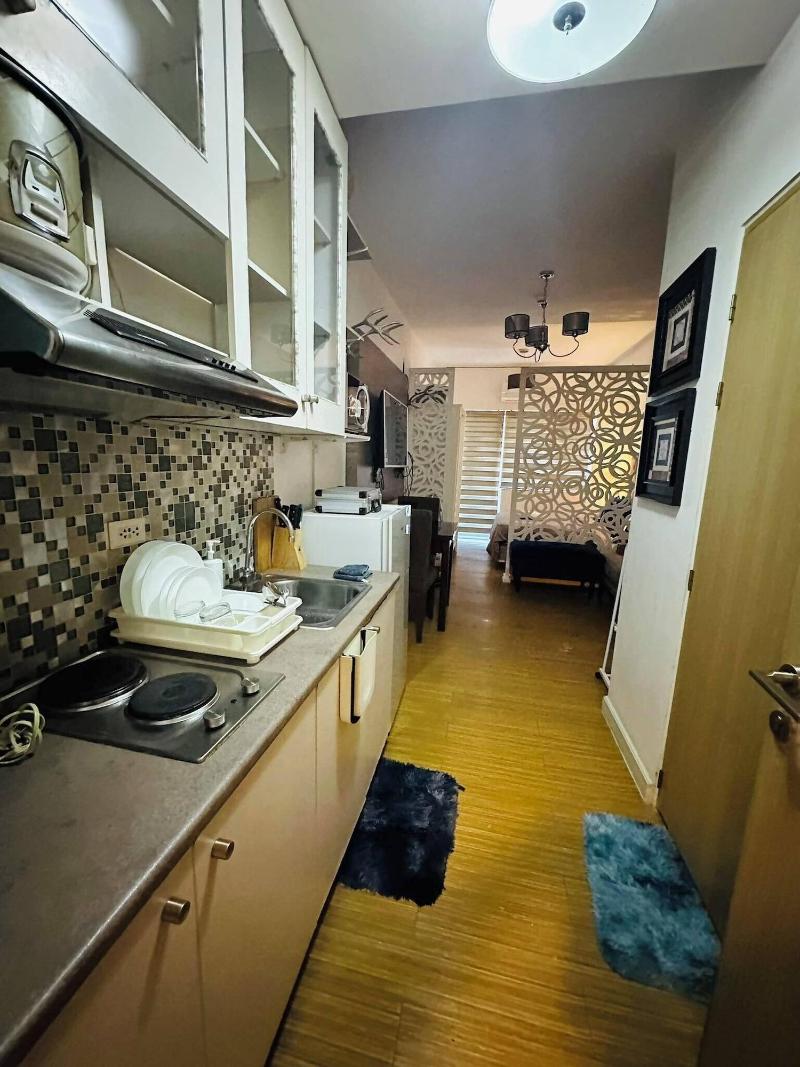 Affordable Stays In Taguig Near Bgc image