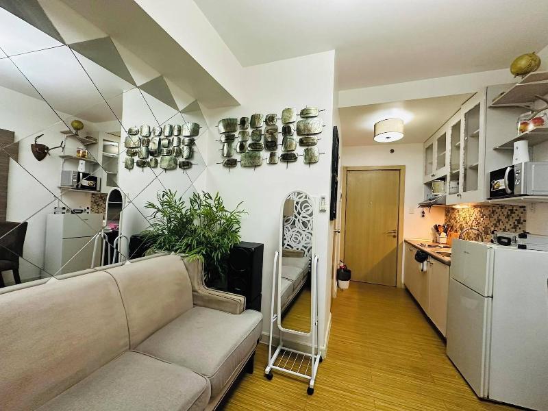 Affordable Stays In Taguig Near Bgc image