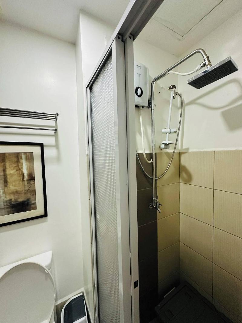 Affordable Stays In Taguig Near Bgc image