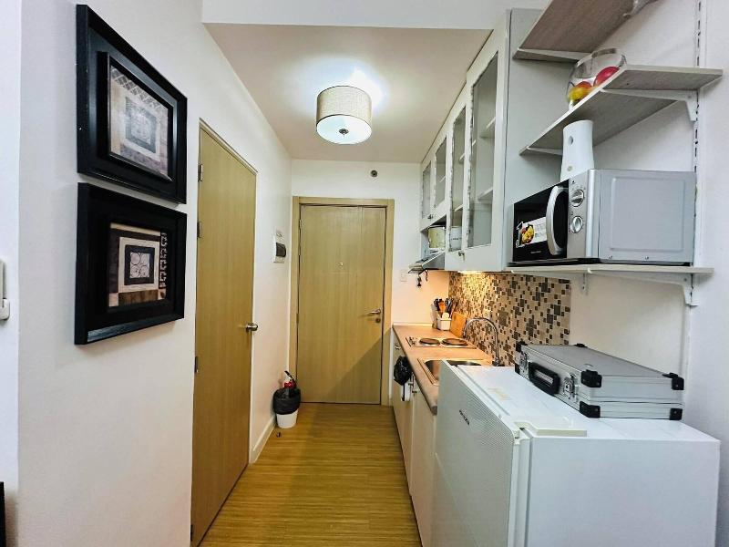 Affordable Stays In Taguig Near Bgc image