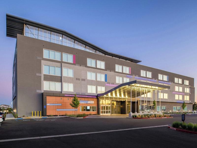 Aloft Sacramento Airport Natomas image