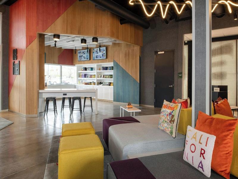 Aloft Sacramento Airport Natomas image