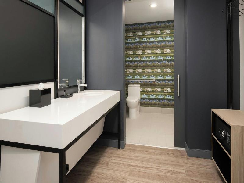 Aloft Sacramento Airport Natomas image