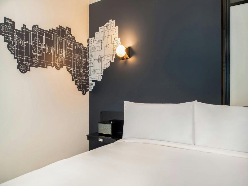 Aloft Sacramento Airport Natomas image