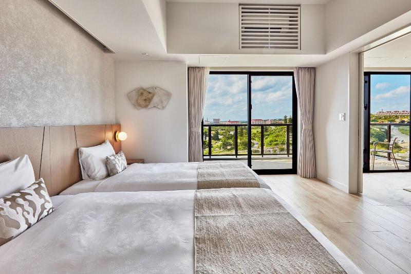 Hotel Shigira Mirage Beach Front image