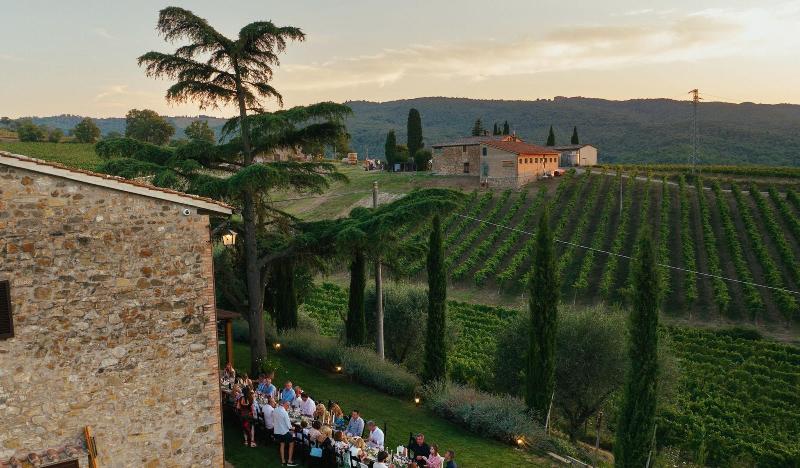 Wine Estate Paradiso Di Cacuci image