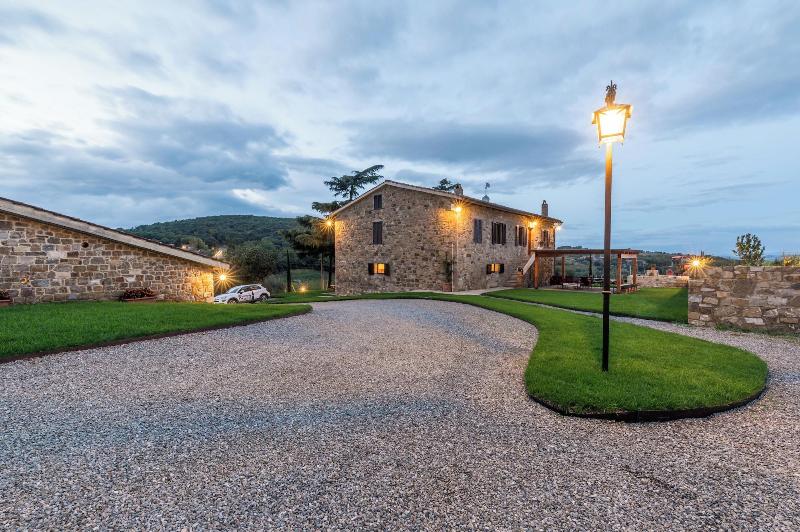 Wine Estate Paradiso Di Cacuci image