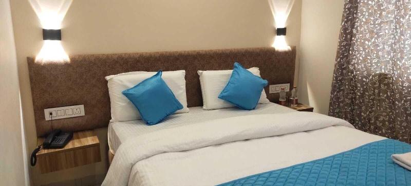 Hotel Paramount image