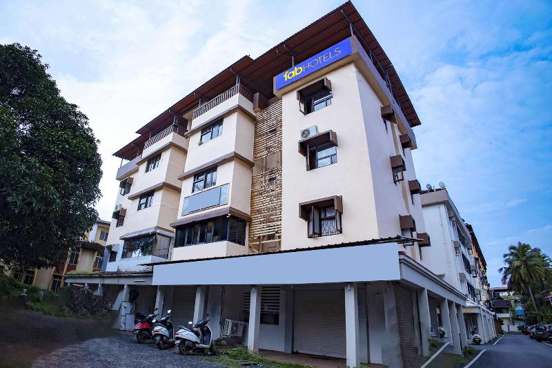 Fabhotel Comfort Stays image