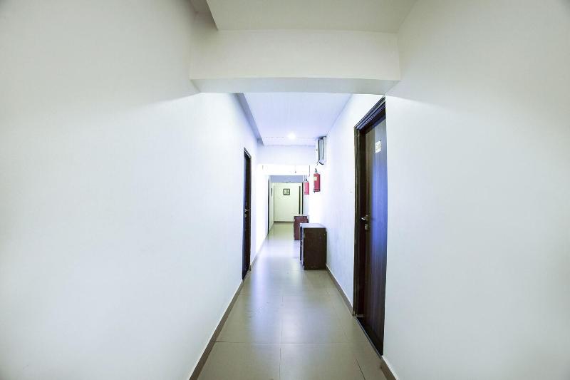 Fabhotel Comfort Stays image