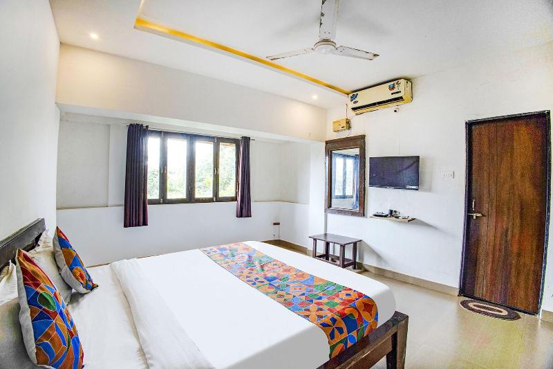 Fabhotel Comfort Stays image