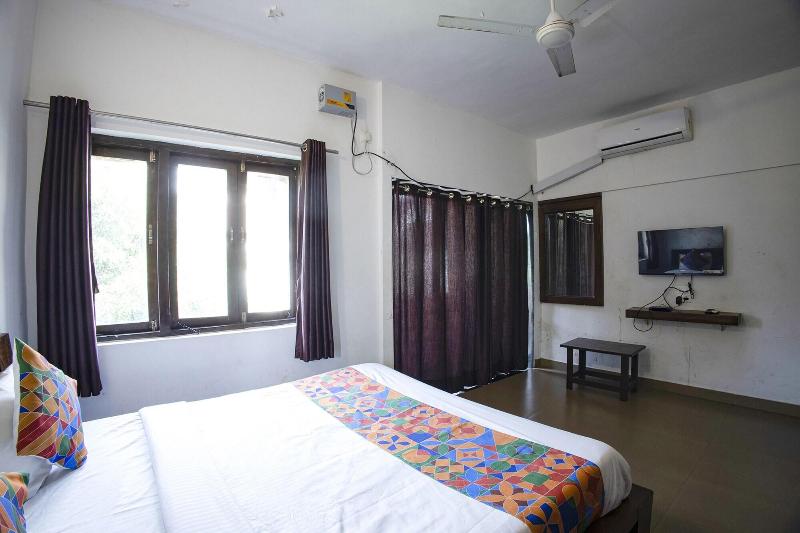Fabhotel Comfort Stays image