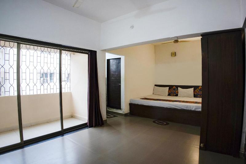 Fabhotel Comfort Stays image