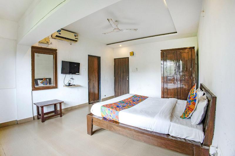 Fabhotel Comfort Stays image
