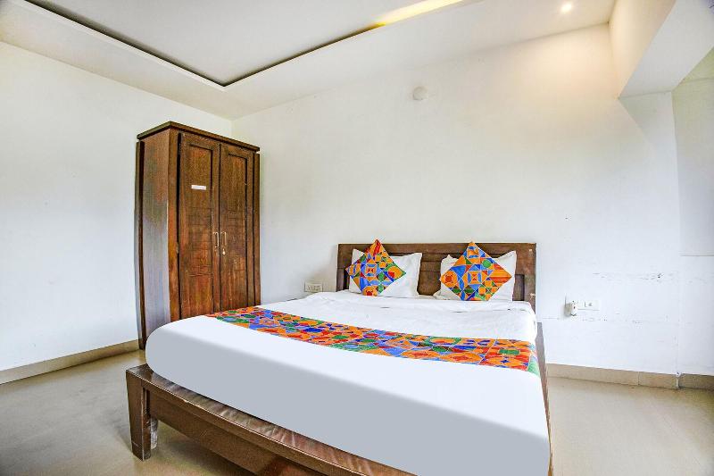 Fabhotel Comfort Stays image