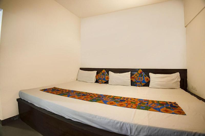 Fabhotel Comfort Stays image