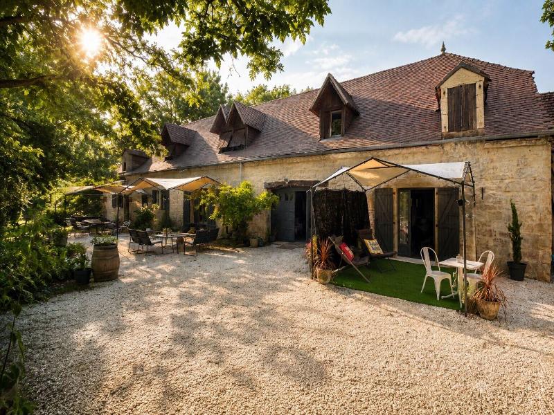 Domaine Valenquercy image