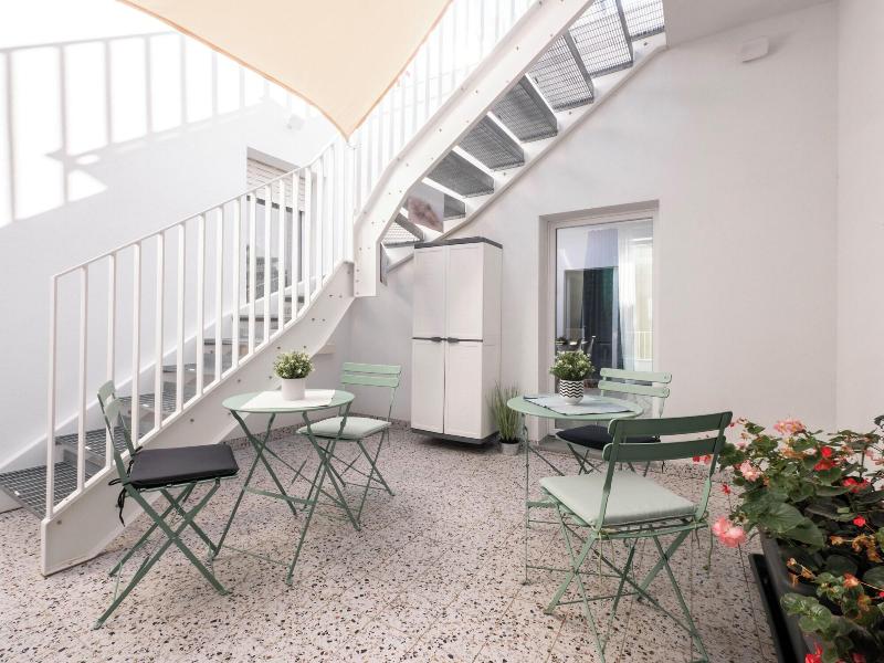 Zuara9room Rimni Bed Breakfast image