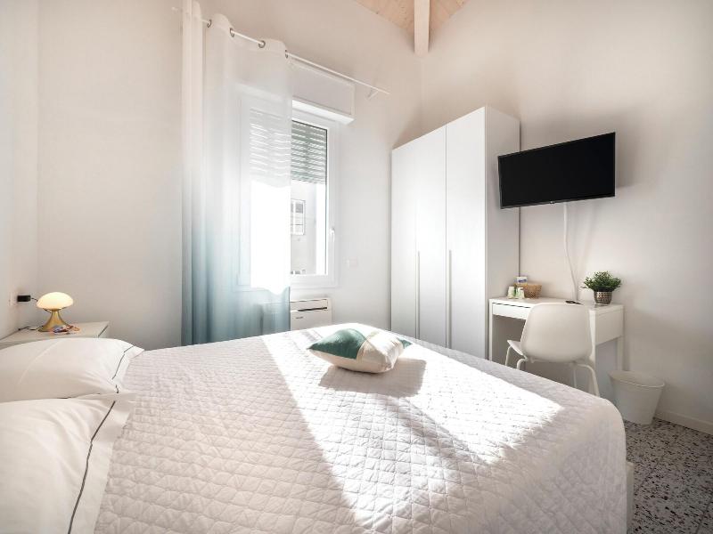 Zuara9room Rimni Bed Breakfast image