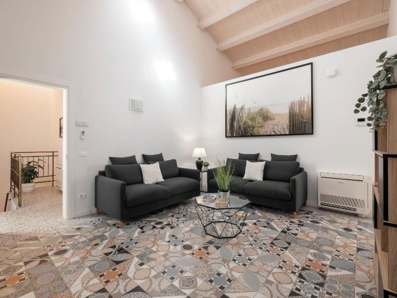 Zuara9room Rimni Bed Breakfast image