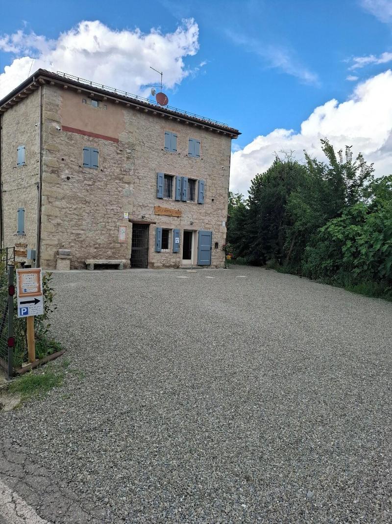 Il Castellaro Ai Sassi image