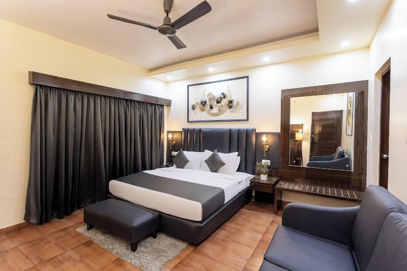 The Mayfield Beach Resort And Spa Baga image
