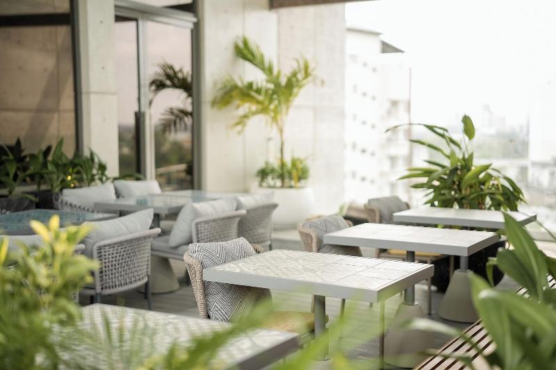 Sesaya Poshtel Bistro image